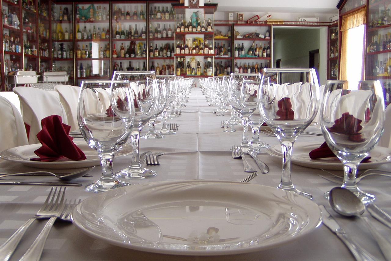 Holdfeny Hotel Forro Екстериор снимка