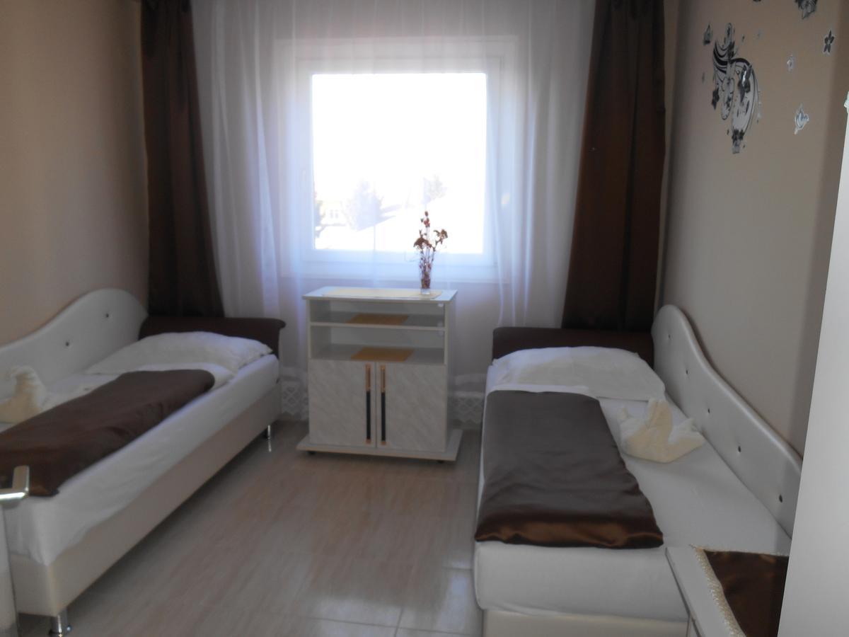 Holdfeny Hotel Forro Екстериор снимка